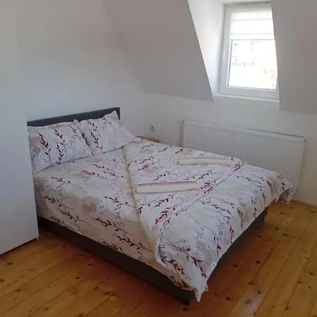 Nyaraló Cardak Na Padini Zlatibora Ravni