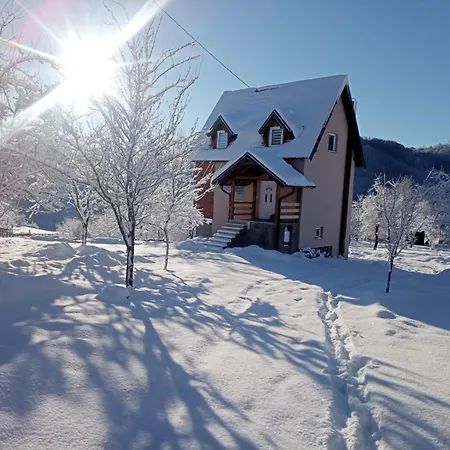 Cardak Na Padini Zlatibora Holiday home Ravni