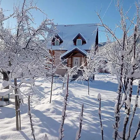 Cardak Na Padini Zlatibora * Ravni