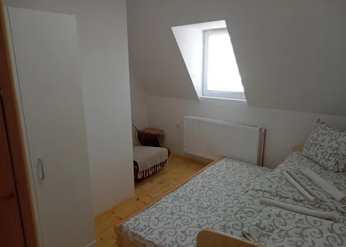 Cardak Na Padini Zlatibora Nyaraló *