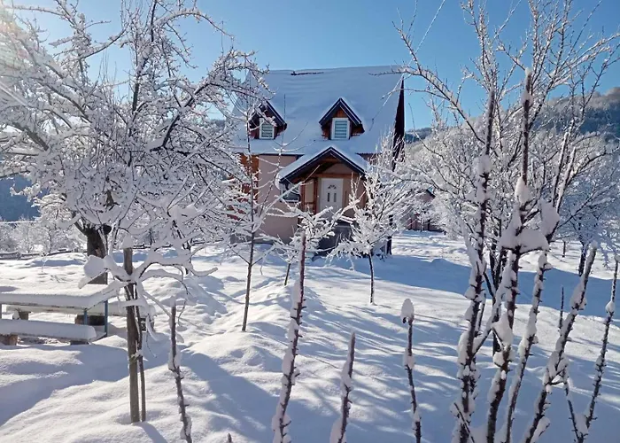 Cardak Na Padini Zlatibora * Ravni