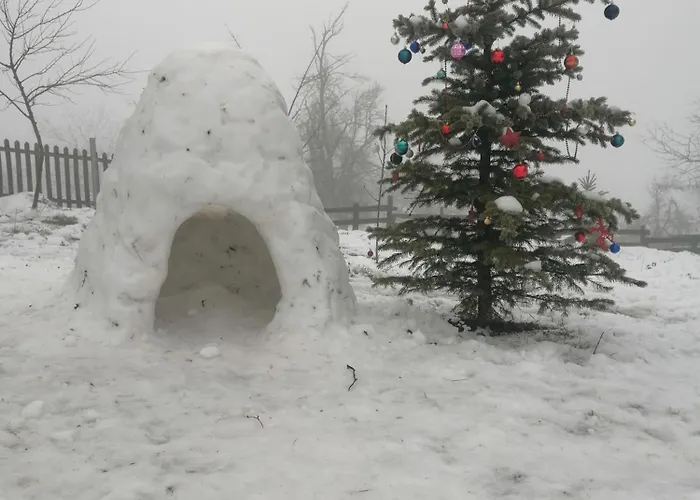 Cardak Na Padini Zlatibora Ravni